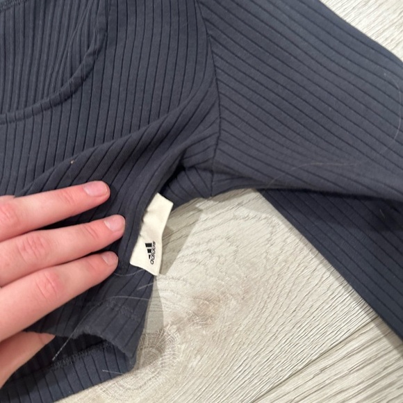 ADIDAS NWT top M - Picture 5 of 13